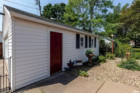 2950 11th Avenue A, Moline, IL 61265 photo 6