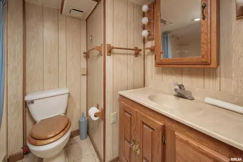 2950 11th Avenue A, Moline, IL 61265 photo 33