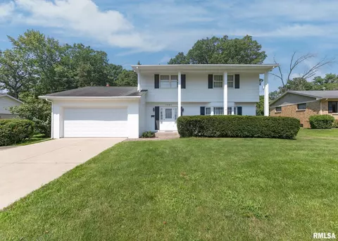 3505 49th St, Moline, IL 61265