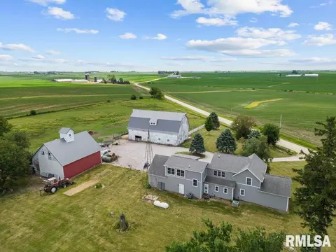 25917 Allens Grove Rd, Dixon, IA 52745