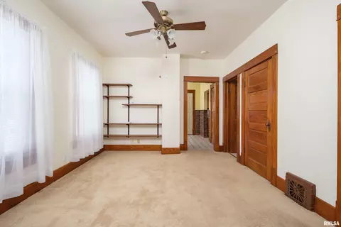 915 4th Ave, Silvis, IL 61282 photo 16