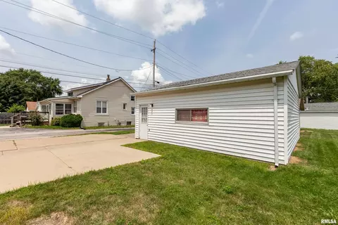 915 4th Ave, Silvis, IL 61282 photo 8