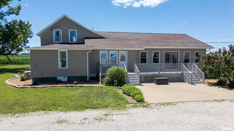 15255 N Bradford Rd, Bradford, IL 61421