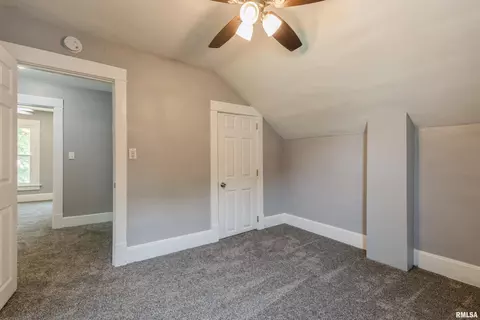 2408 16th Ave, Moline, IL 61265 photo 11