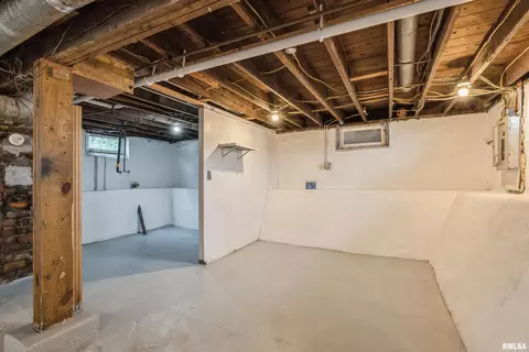 2408 16th Ave, Moline, IL 61265 photo 14