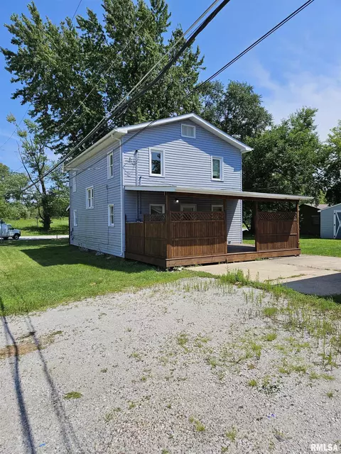 4205 39th St, Moline, IL 61265
