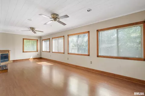 1752 28th Ave, Moline, IL 61265 photo 8