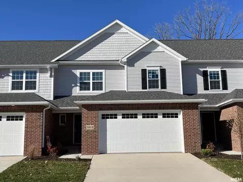 3912 Orchard Dr, Bettendorf, IA 52722