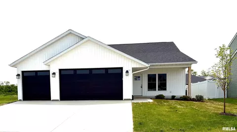 4613 W 12th St, Davenport, IA 52804