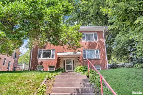 1324 E 10th St, Davenport, IA 52803