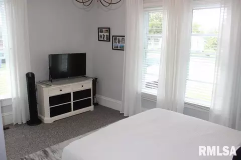 402 Dwight St, Kewanee, IL 61443 photo 25