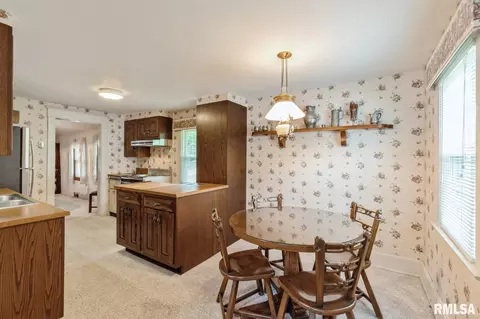 3407 12th Ave, Moline, IL 61265 photo 5