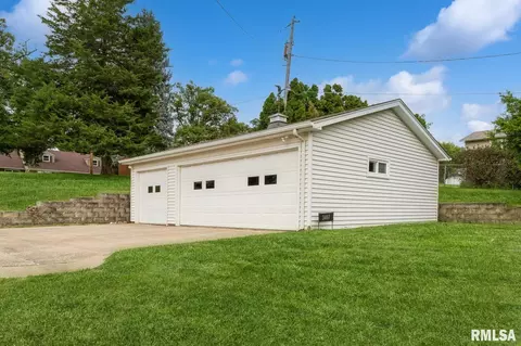 3407 12th Ave, Moline, IL 61265 photo 4