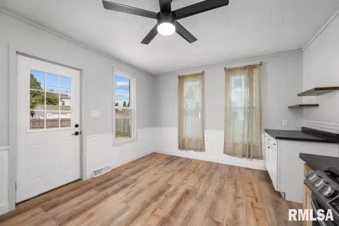 515 20th Ave, Moline, IL 61265 photo 9