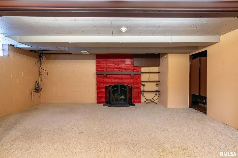  2310 Armil Pl, Davenport, IA 52804 photo 21