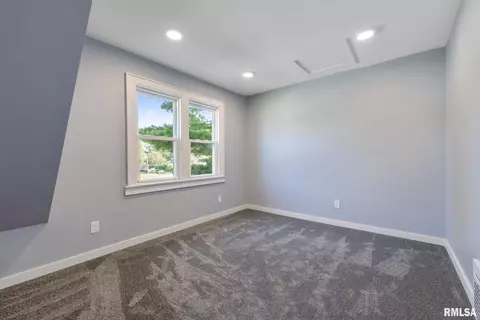 512 E Main St, Aledo, IL 61231 photo 18