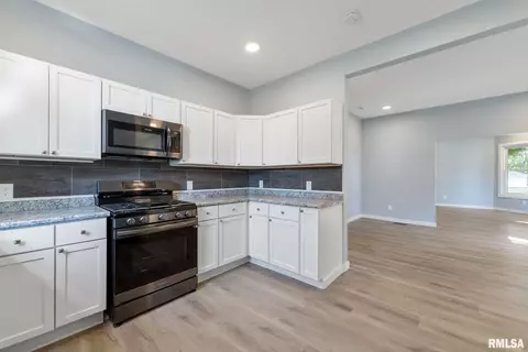 512 E Main St, Aledo, IL 61231 photo 10