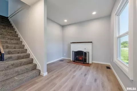 512 E Main St, Aledo, IL 61231 photo 4