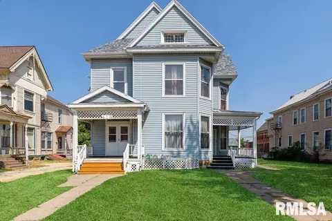 416 7th Ave S, Clinton, IA 52732