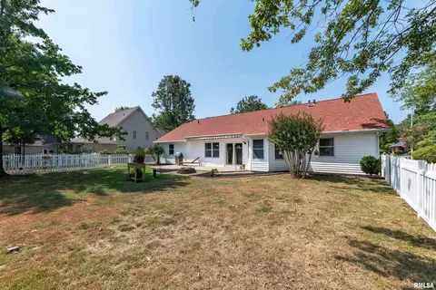 1805 N Dawn Dr, Marion, IL 62959 photo 25