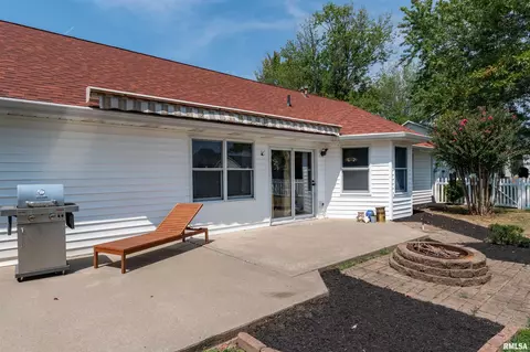 1805 N Dawn Dr, Marion, IL 62959 photo 23