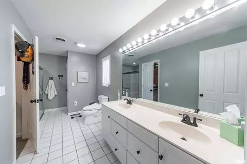 1805 N Dawn Dr, Marion, IL 62959 photo 13