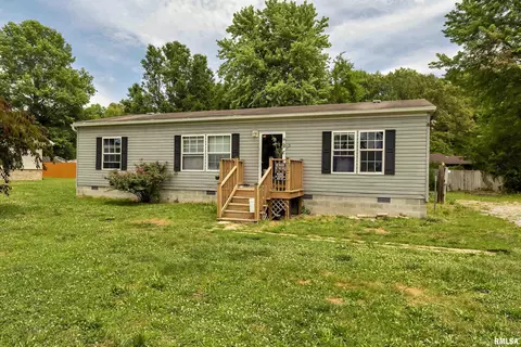 108 Sassie Dr, Herrin, IL 62948