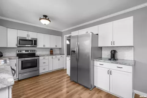 1411 29th Ave, Moline, IL 61265 photo 8