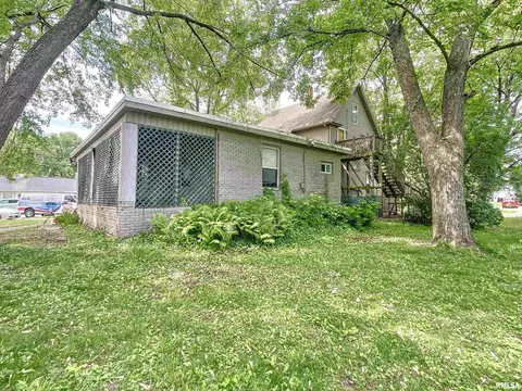 203 6th St, Hampton, IL 61256 photo 3
