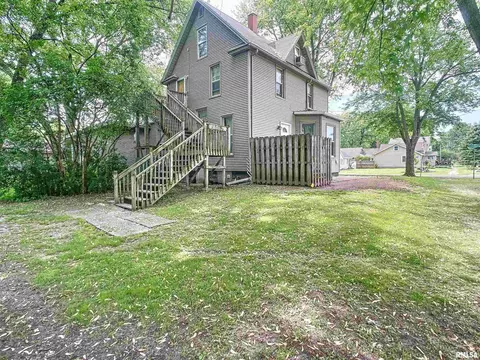 203 6th St, Hampton, IL 61256 photo 2