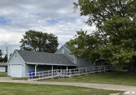 412 Page St, Kewanee, IL 61443