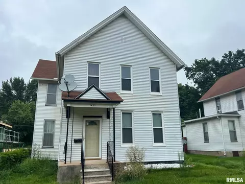 1430 W 8th St, Davenport, IA 52802