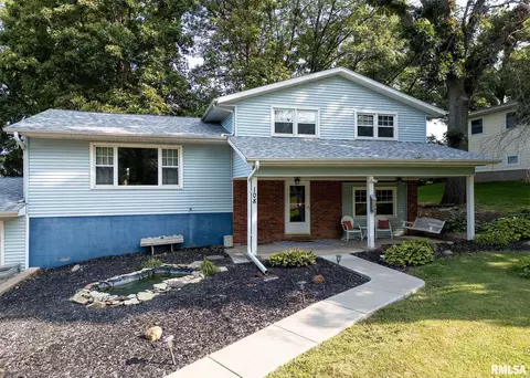 108 N Park Ave, Geneseo, IL 61254