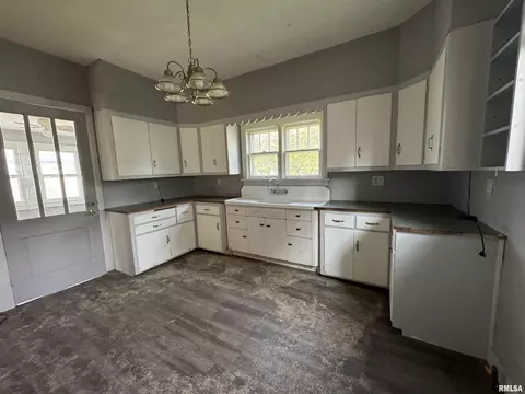 21 SW 9th Ave, Galva, IL 61434 photo 6