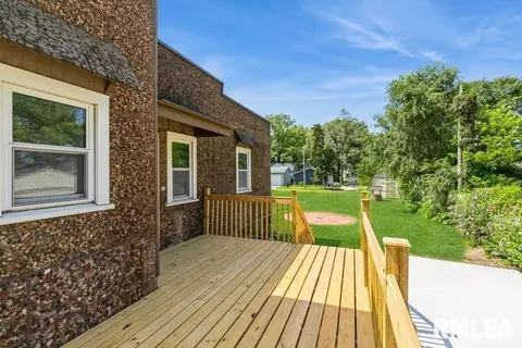 432 12th St, Silvis, IL 61282 photo 3