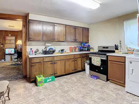 610 2nd Ave, Hampton, IL 61256 photo 6