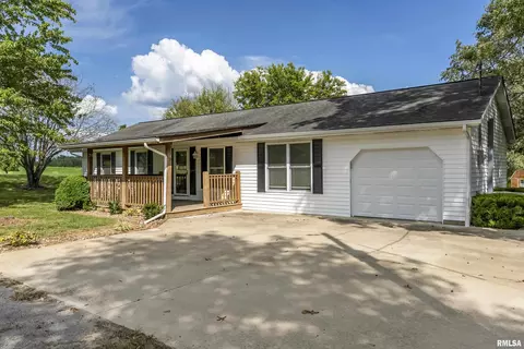 13422 Dwina Rd, Pittsburg, IL 62974