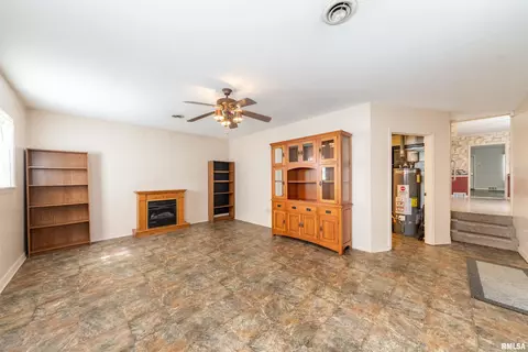 605 E Carter St, Marion, IL 62959 photo 9
