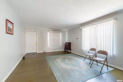 605 E Carter St, Marion, IL 62959 photo 5
