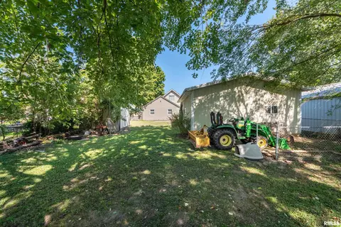 605 E Carter St, Marion, IL 62959 photo 22