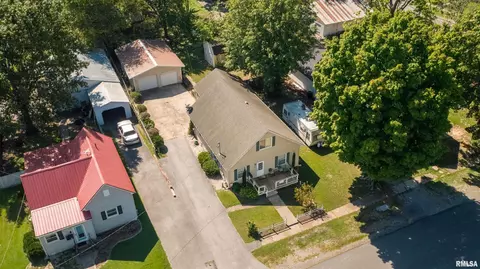 605 E Carter St, Marion, IL 62959 photo 18