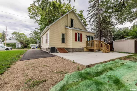 339 Rice St, Kewanee, IL 61443 photo 3