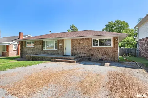 707 N Taft St, Marion, IL 62959