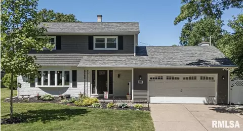 1618 20th St, Bettendorf, IA 52722