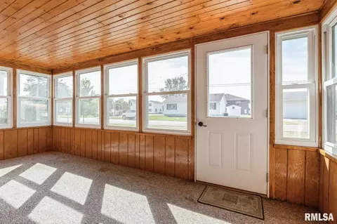 1027 16th Ave, Fulton, IL 61252 photo 7