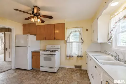 1027 16th Ave, Fulton, IL 61252 photo 13