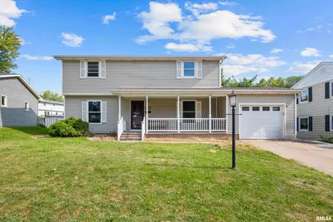 548 Meadowview Dr, Clinton, IA 52732