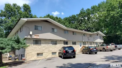 1225 W Freeman St, Carbondale, IL 62901