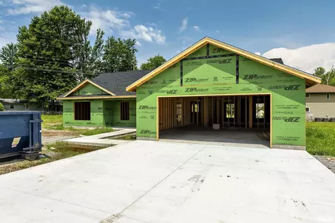 1101 Wildflower Ln, Herrin, IL 62948