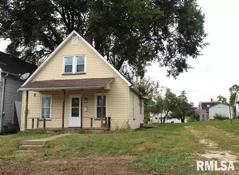 842 Pine St, Kewanee, IL 61443